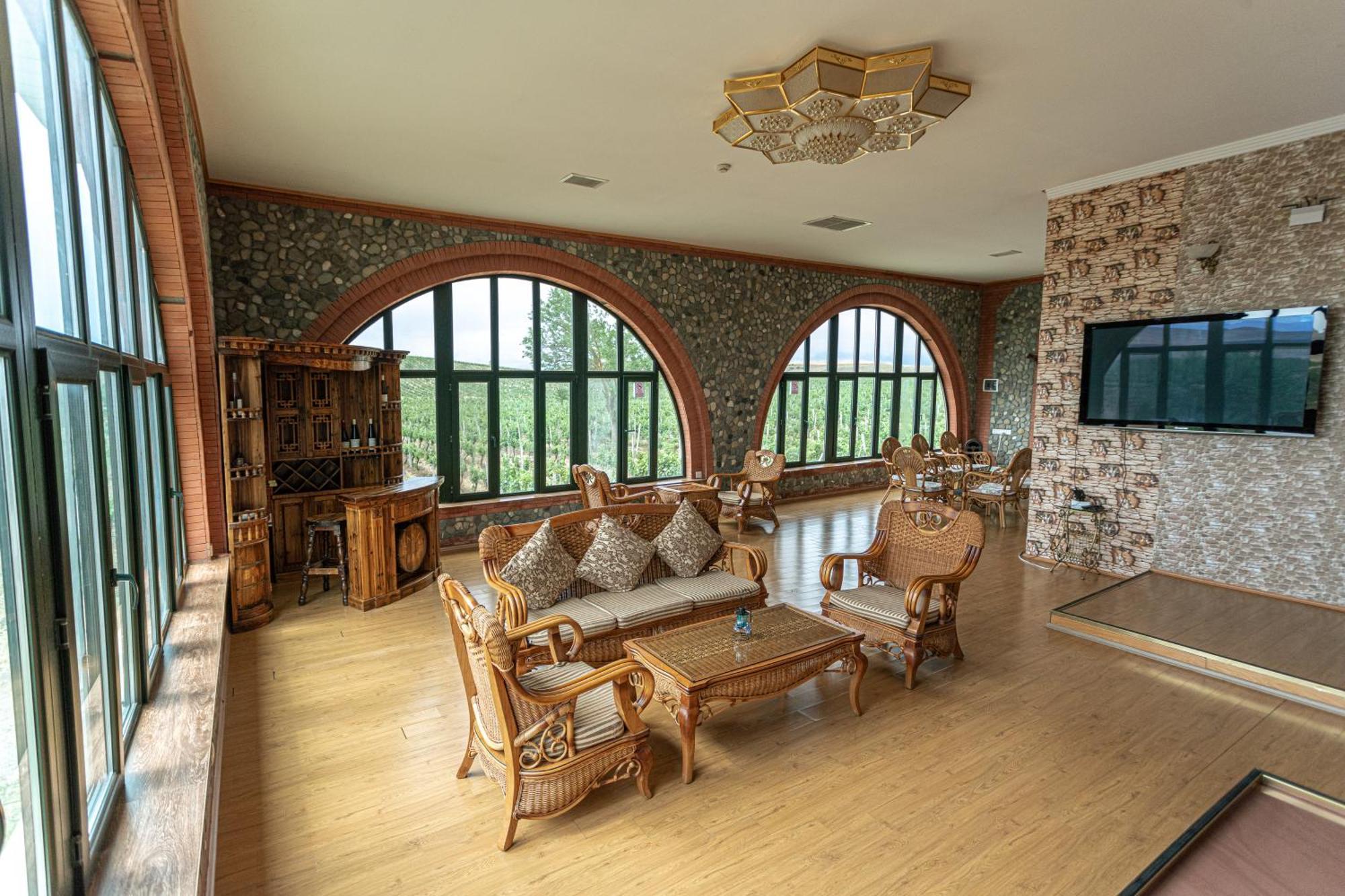 Ikinci Yeniyol Chabiant Guesthouse Chateau Monolit מראה חיצוני תמונה