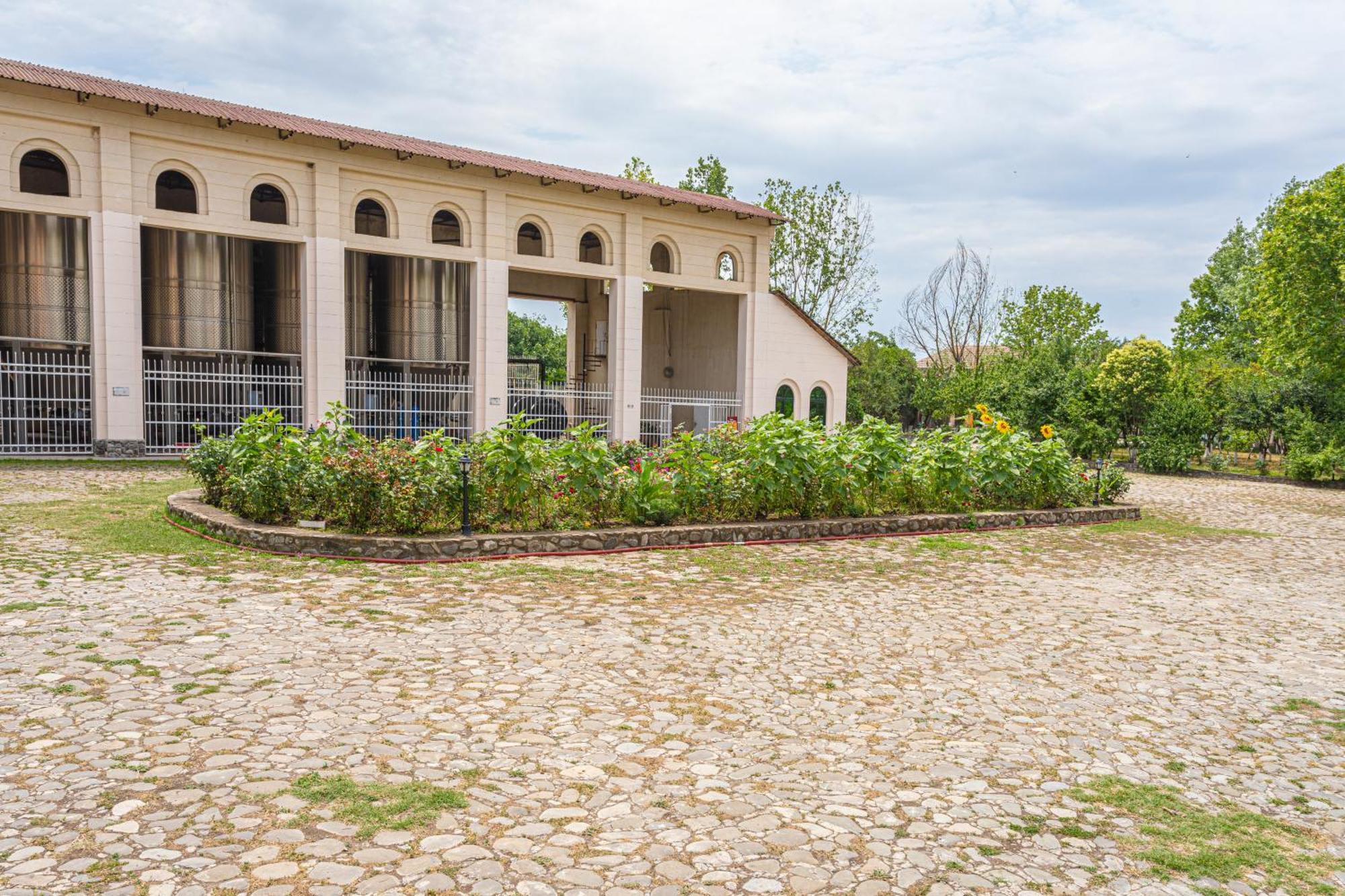 Ikinci Yeniyol Chabiant Guesthouse Chateau Monolit מראה חיצוני תמונה