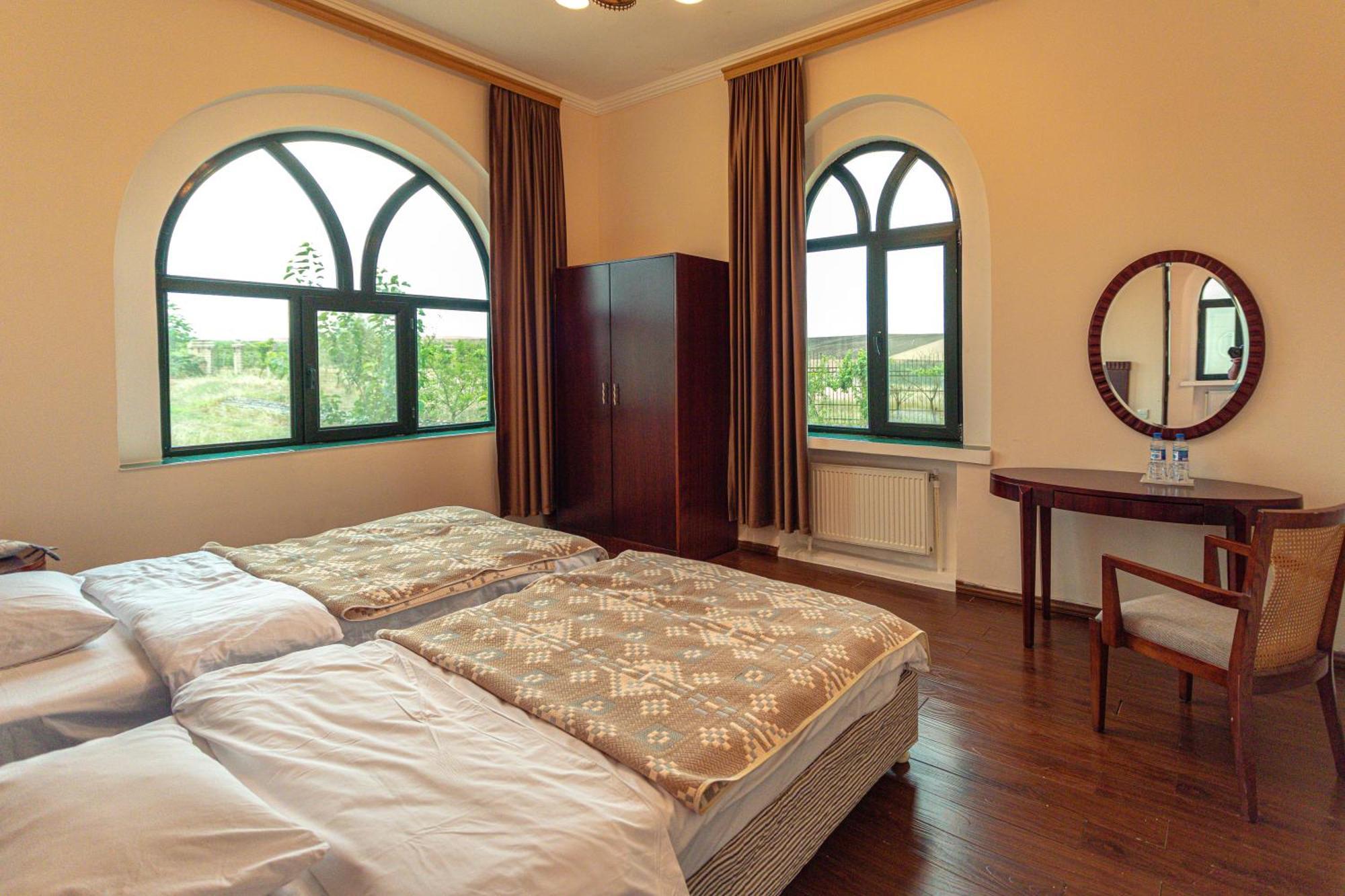 Ikinci Yeniyol Chabiant Guesthouse Chateau Monolit מראה חיצוני תמונה