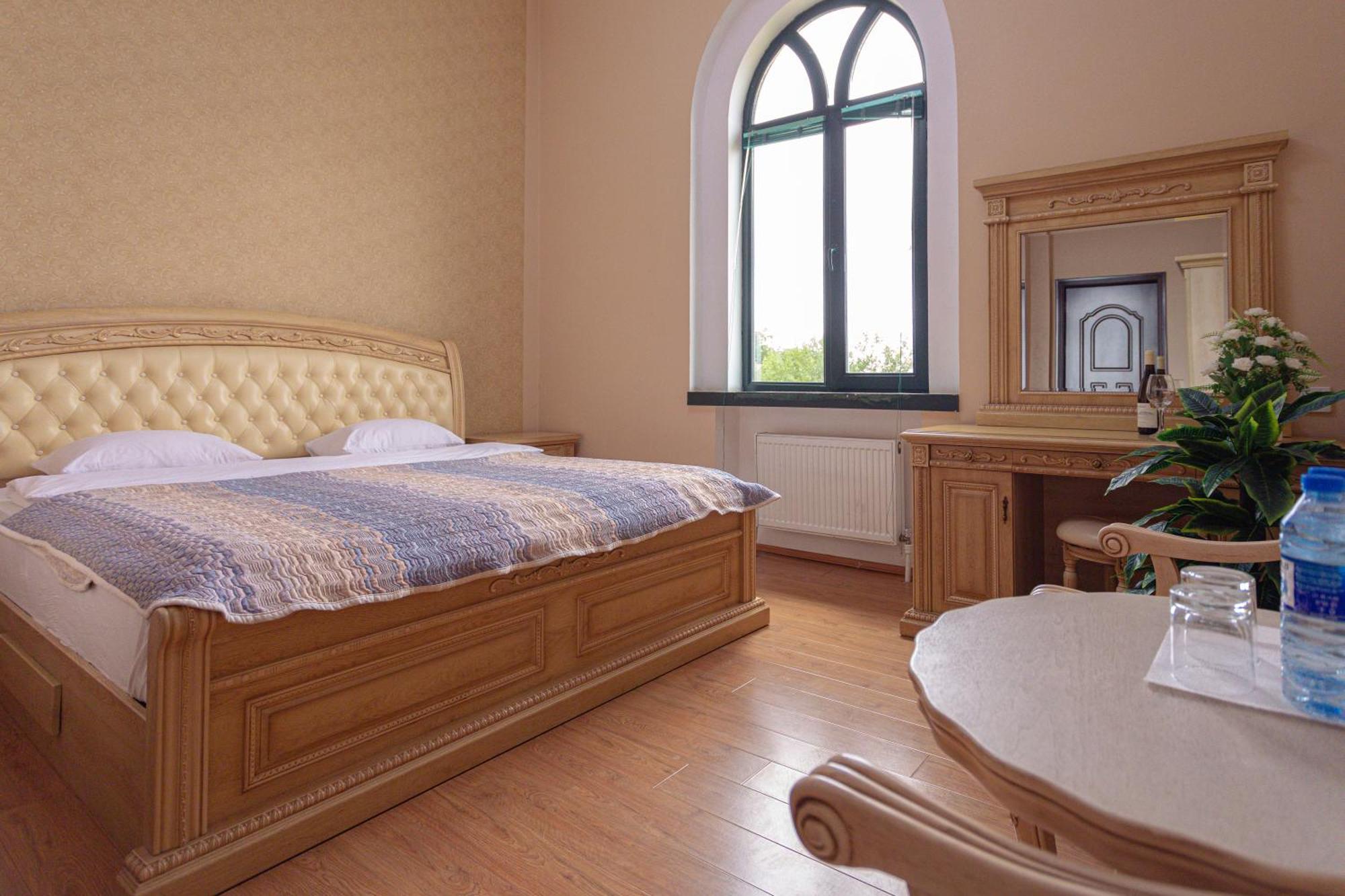Ikinci Yeniyol Chabiant Guesthouse Chateau Monolit מראה חיצוני תמונה