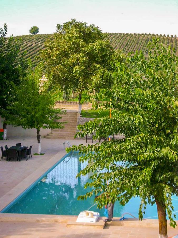 Ikinci Yeniyol Chabiant Guesthouse Chateau Monolit מראה חיצוני תמונה